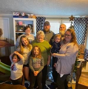 Meet your Posher, Hillary